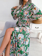 Robe chemise longue à col fleuri rétro